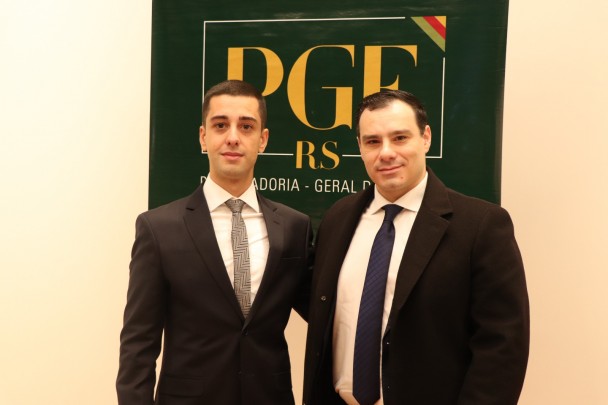 Dr. Thelson e procurador-geral do Estado